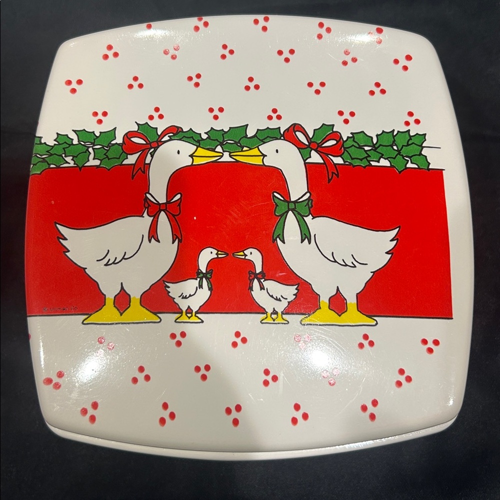 Country Christmas goose hard plastic storage box 6 in x 6 in